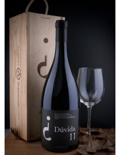 Doubt Red 1,5 L - Scatola di legno - António Saramago
